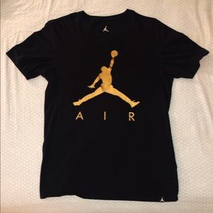 Jumpman T, size M